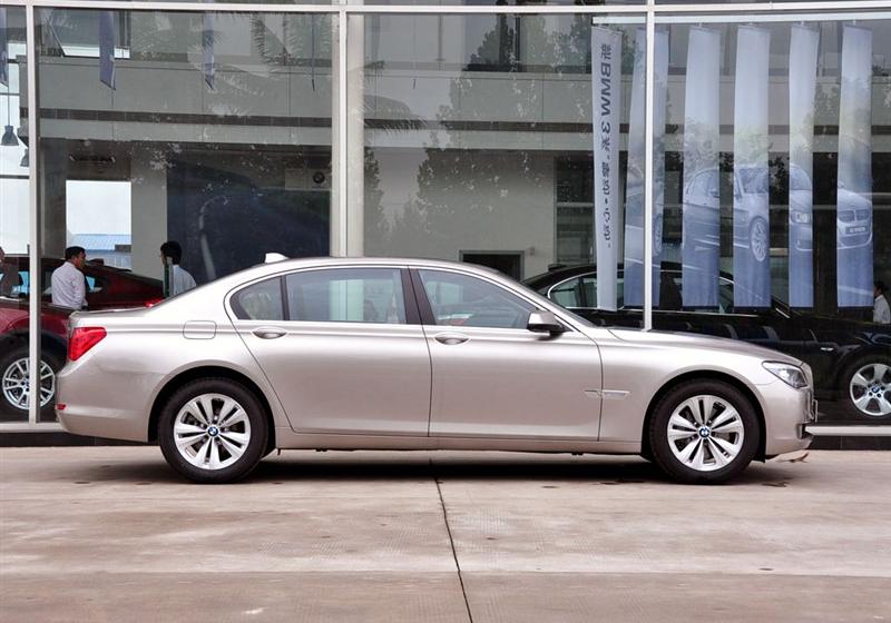 2009 730Li