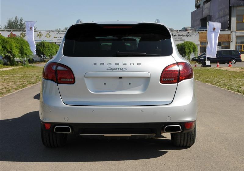 2011 Cayenne S