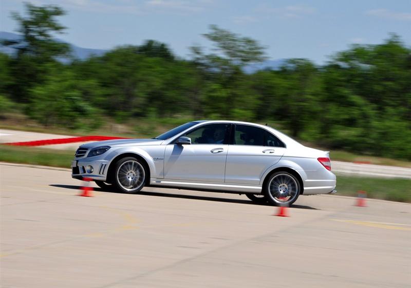 2009 C 63 AMG 