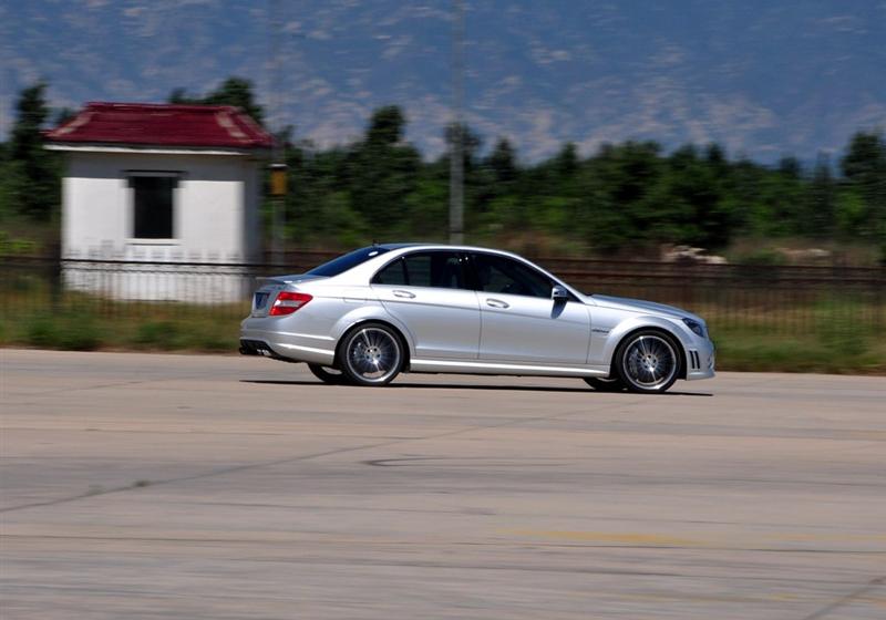 2009 C 63 AMG 