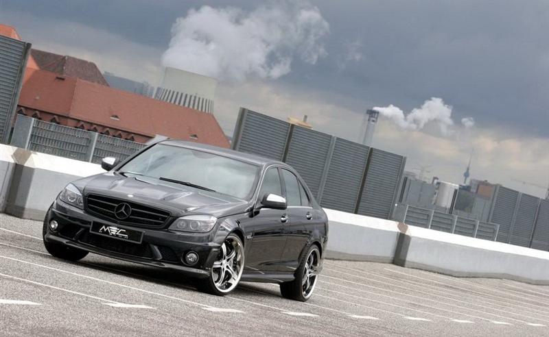 2010 C 63 AMG ǿ