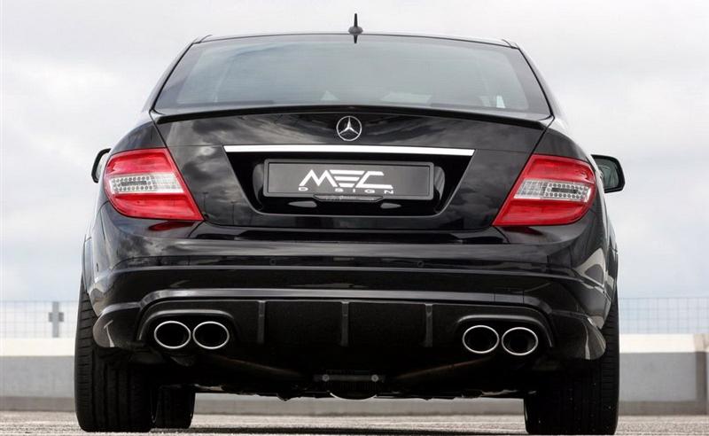 2010 C 63 AMG ǿ