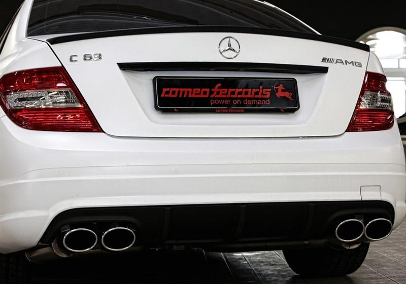 2010 C 63 AMG ܰ