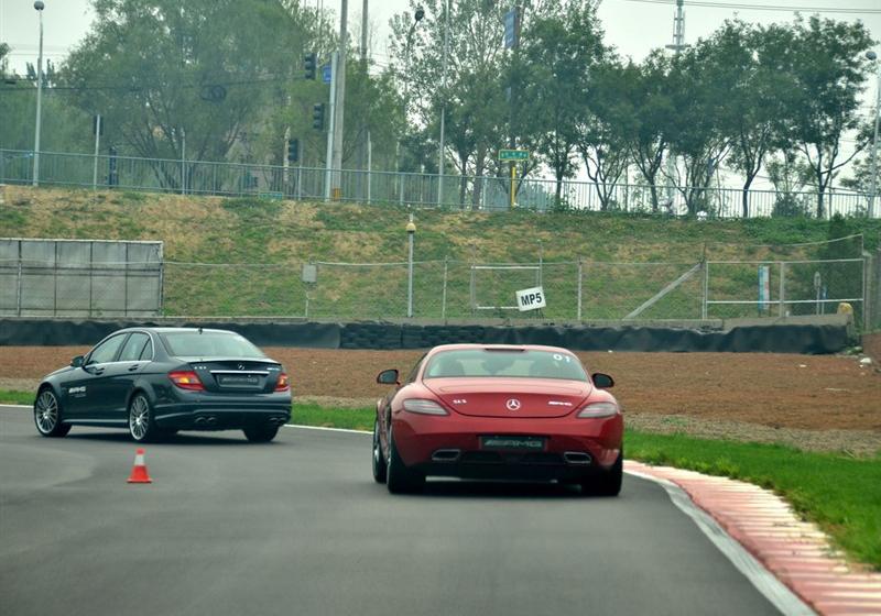 2010 SLS AMG