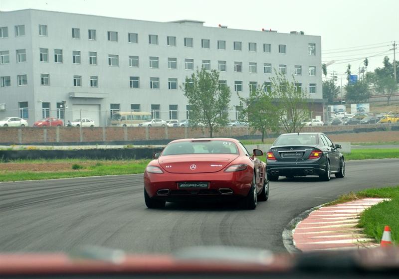 2010 SLS AMG