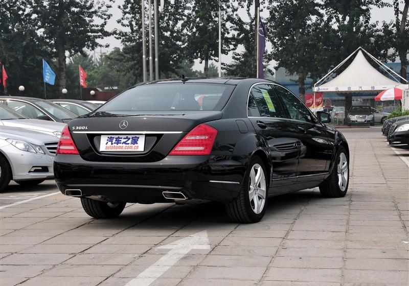 2010 S 300L 