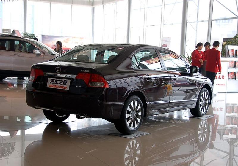 2009 1.8 VTIԶ