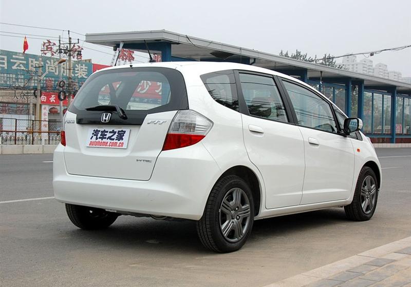 2008 1.3 ATʰ