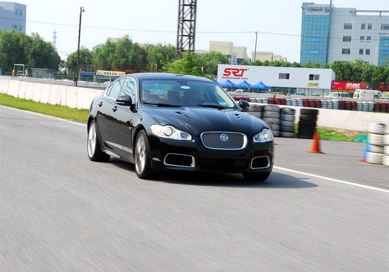 2009 XFR 5.0L V8еѹ