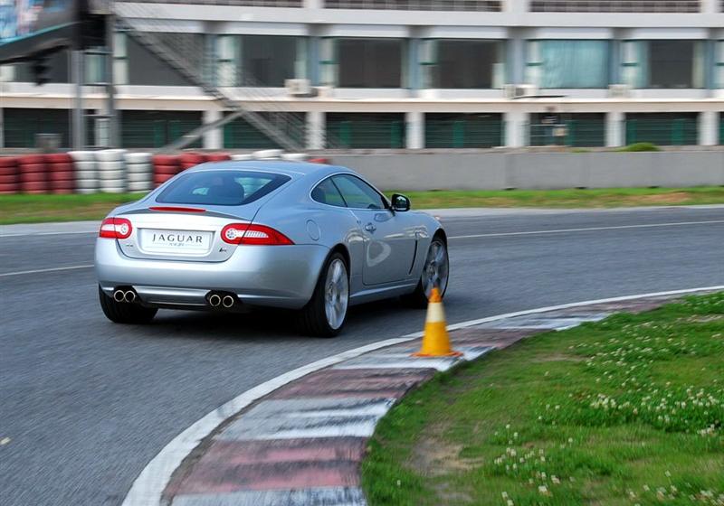 2009 XKR 5.0L V8еѹӲܳ