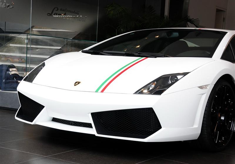 2011 5.2 LP550-2 Tricolore