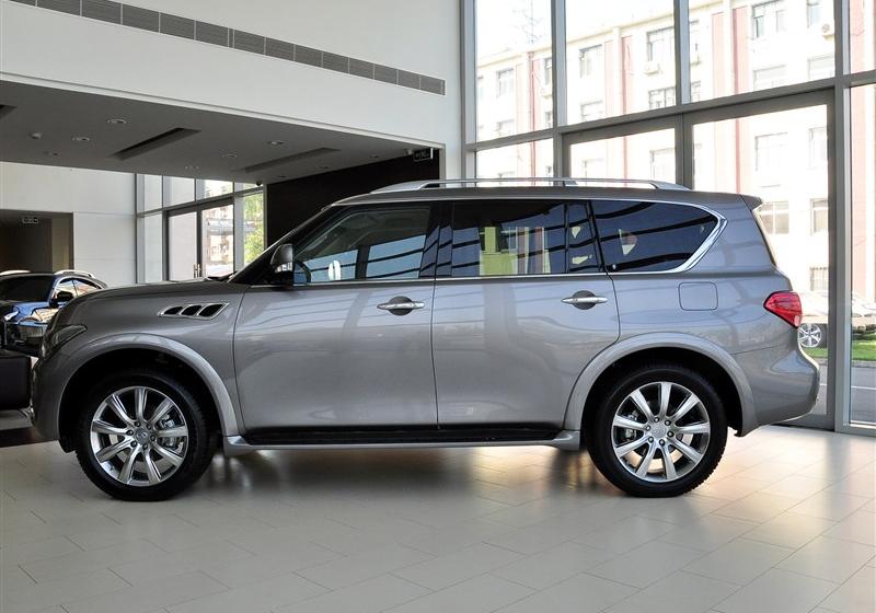 2011 QX56