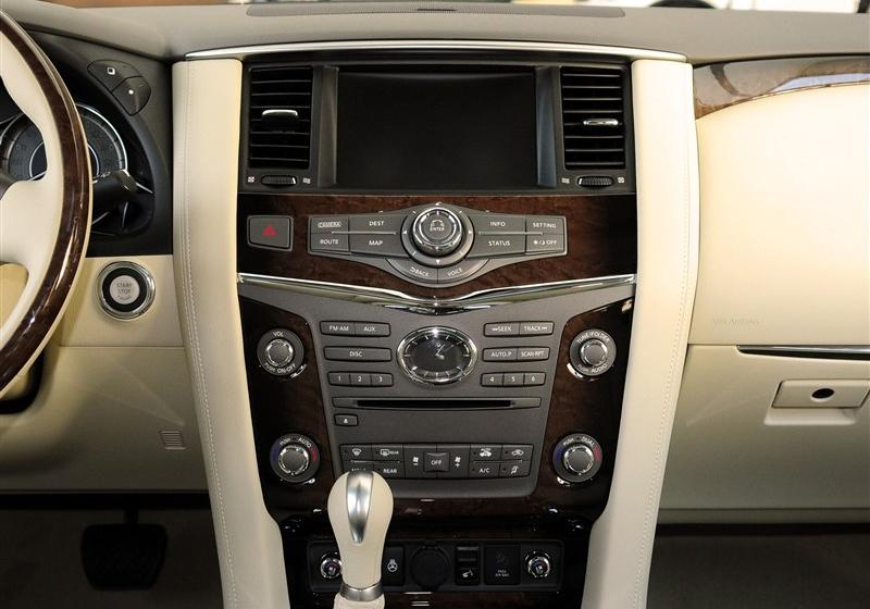 2011 QX56