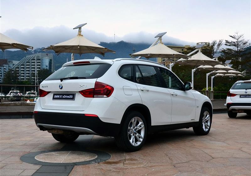 2012 xDrive20i