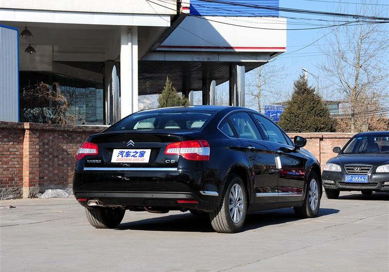 2012 2.0L Զ