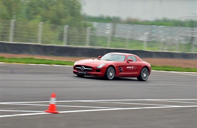 2011 SLS AMG