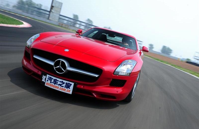 2011 SLS AMG