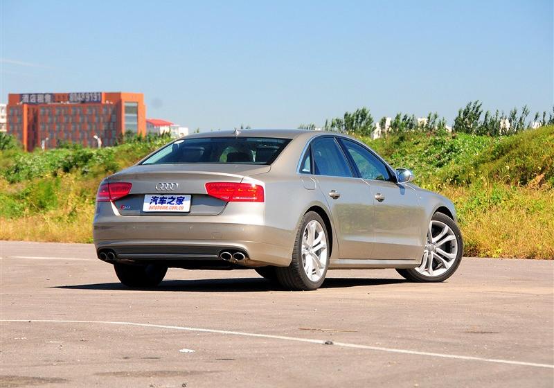 2013 S8 4.0TFSI quattro