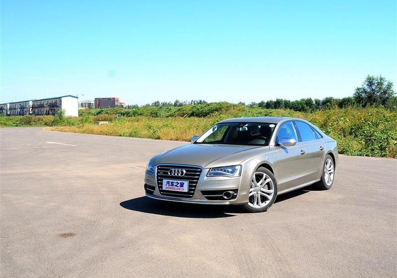 2013 S8 4.0TFSI quattro