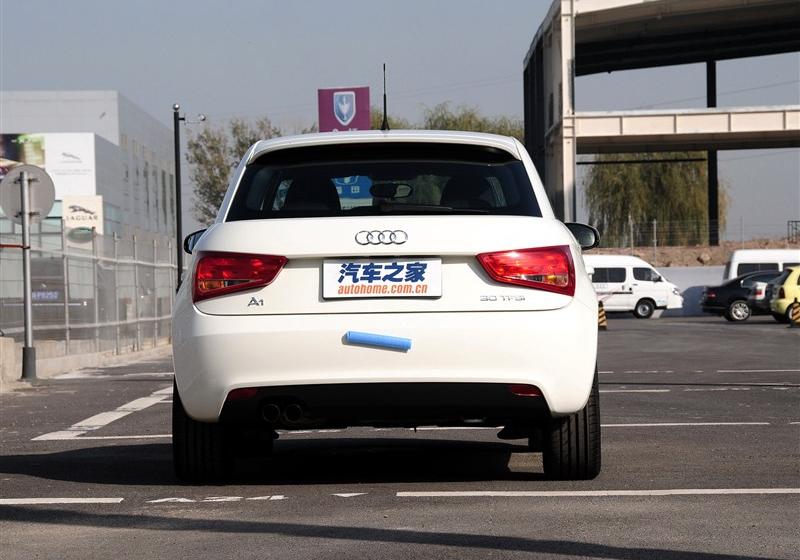 2013 30 TFSI Sportback Urban