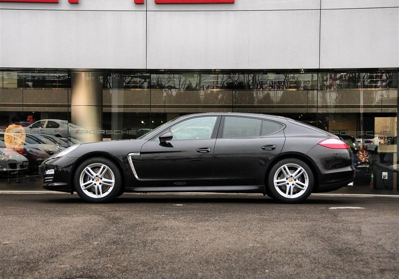 2013 Panamera 4 Platinum Edition