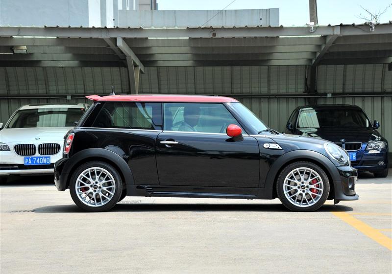 2013 1.6T JOHN COOPER WORKS