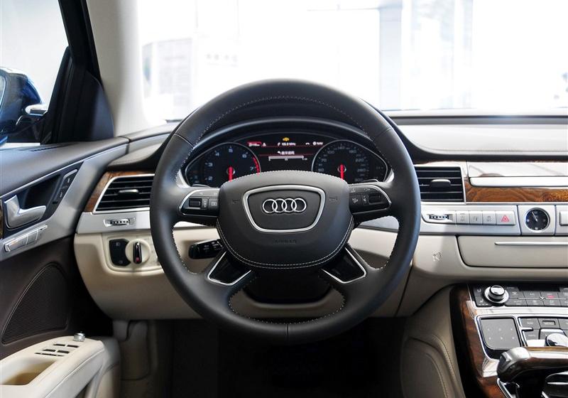 2013 A8L 45 TFSI quattroר