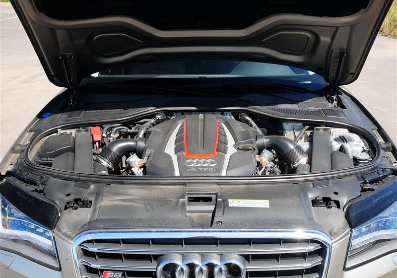 2013 S8 4.0TFSI quattro