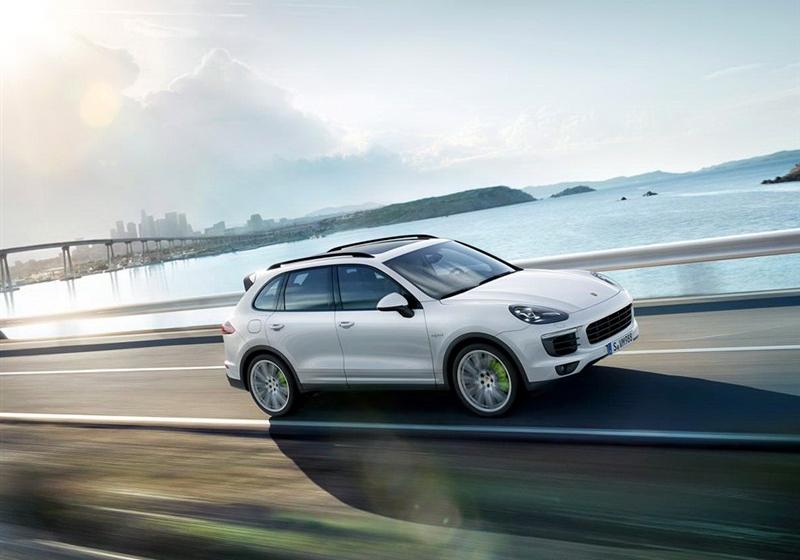 2015 Cayenne S E-Hybrid 3.0T