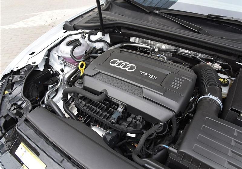 2015 Sportback 45 TFSI S line ˶