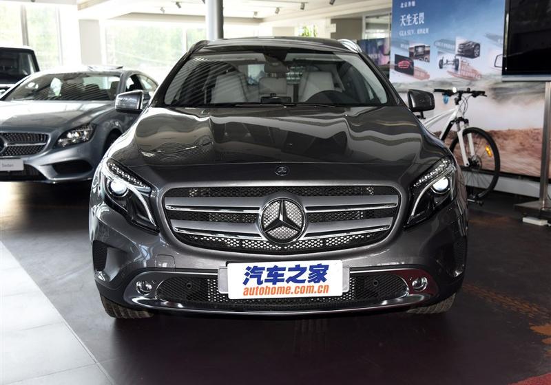 2015 GLA 220 4MATIC ʱ