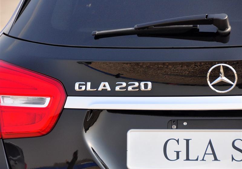 2015 GLA 220 4MATIC 