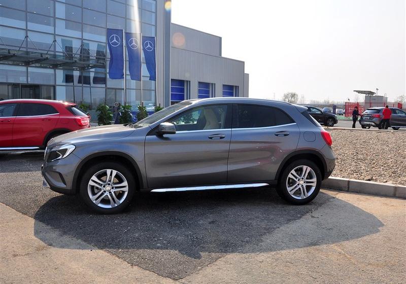 2015 GLA 200 