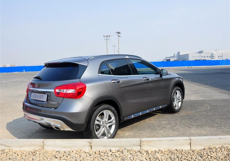 2015 GLA 200 